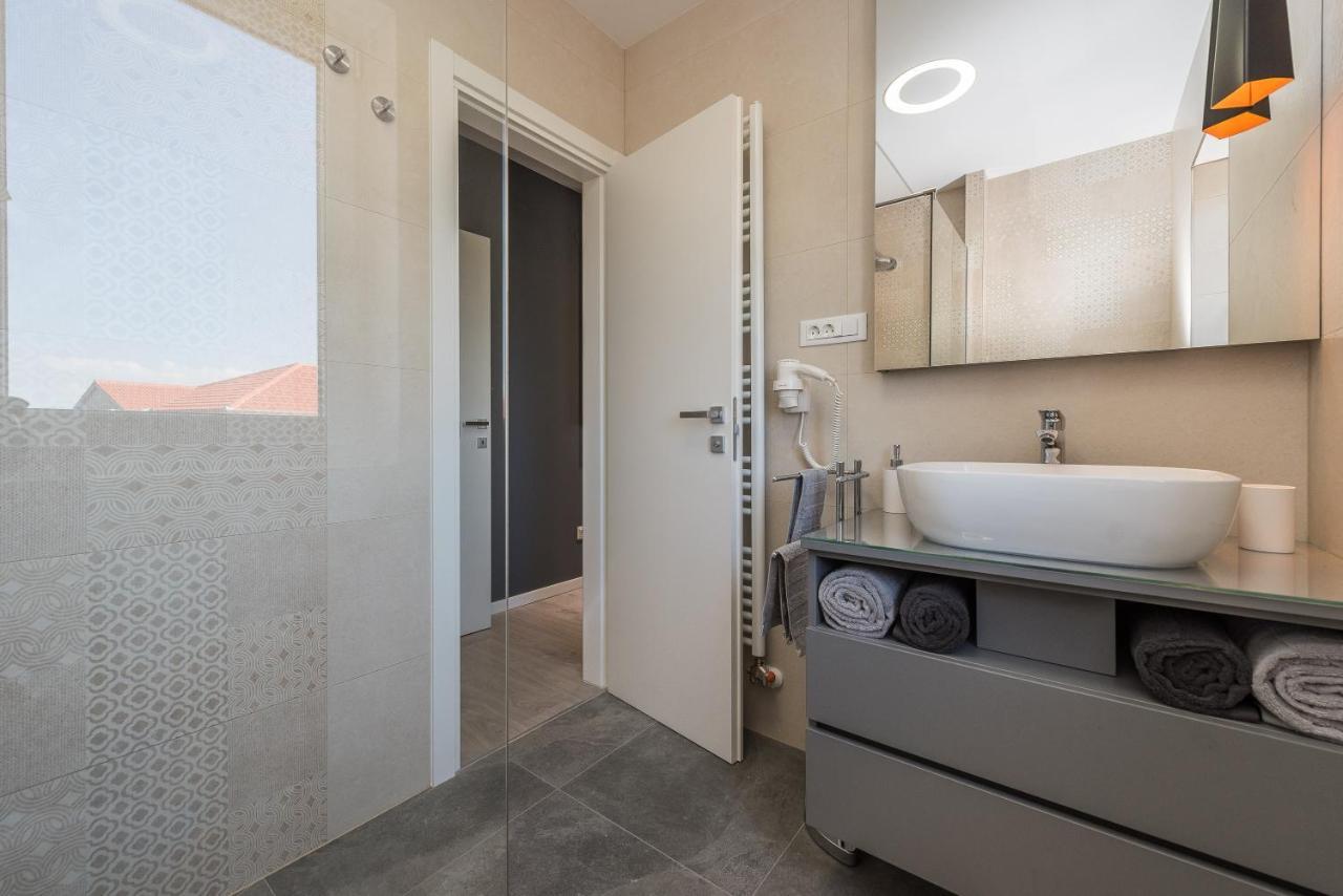 Luxury Apartments Garden Sukošan Екстериор снимка